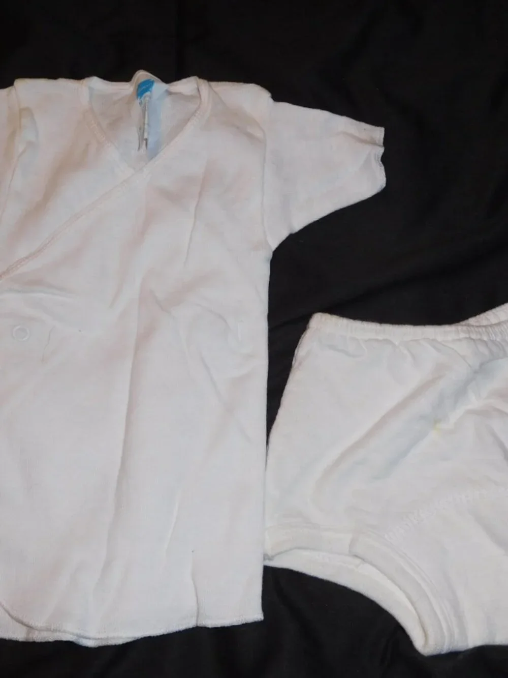 NWOT Spencer's size medium snap front v-neck top white + cotton diaper undies co